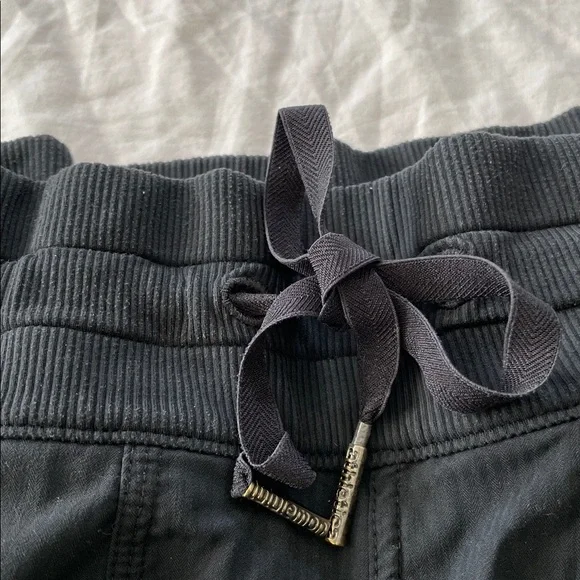 Lululemon studio capris - Picture 5 of 9